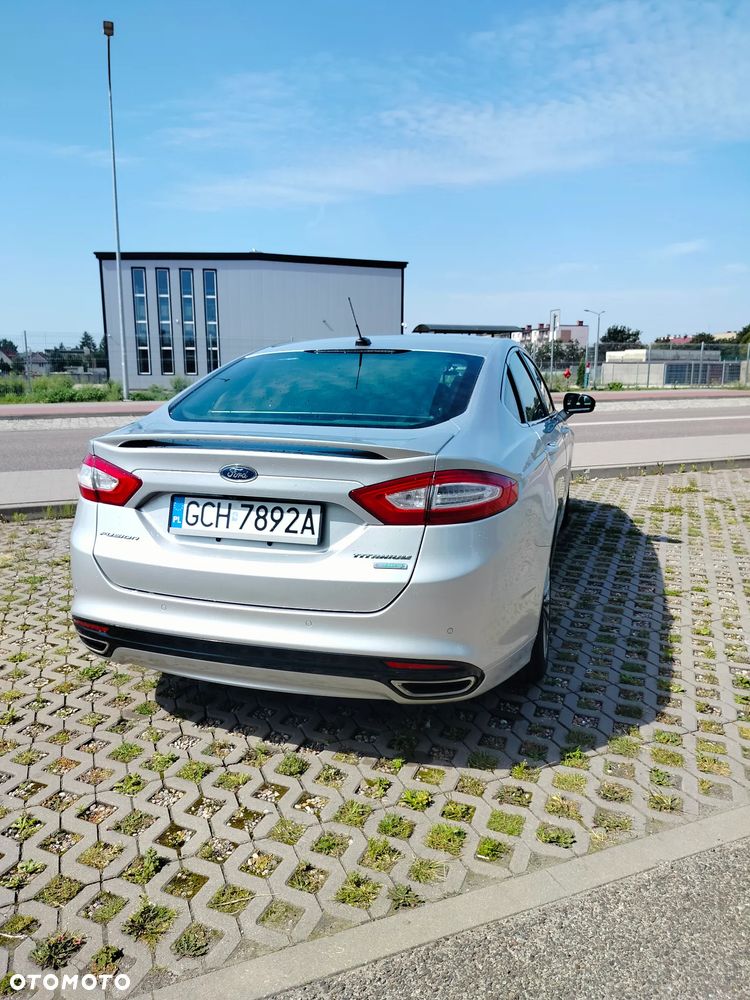 Ford Fusion - 8