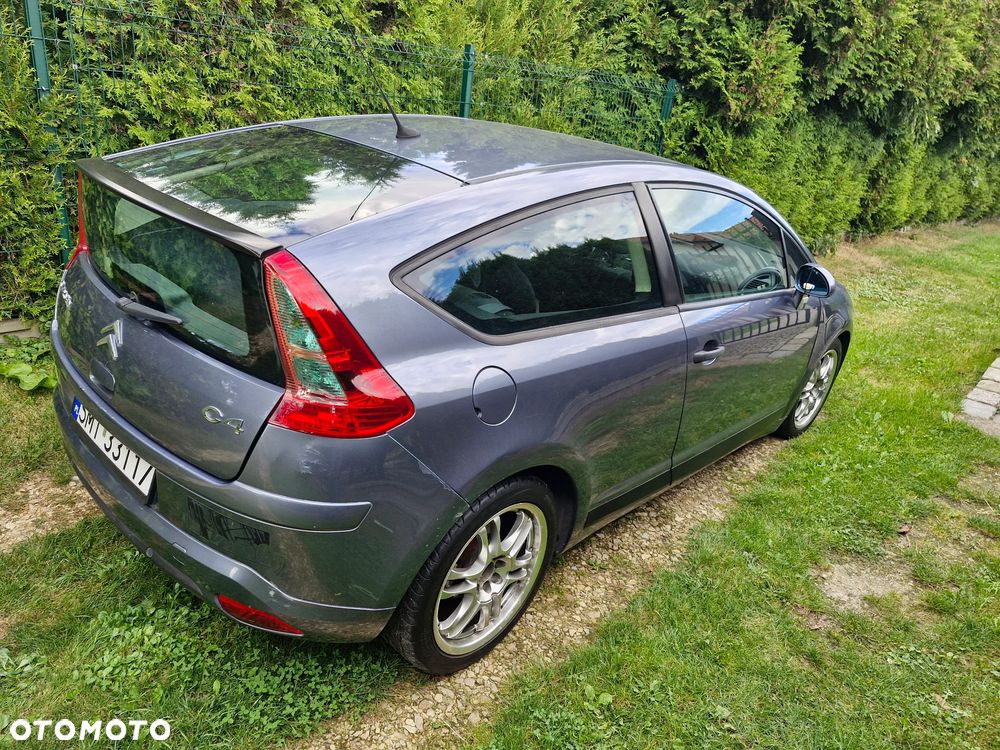 Citroën C4 1.6 16V Magic - 1