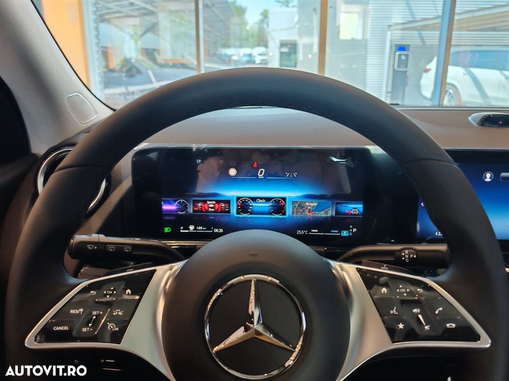 Mercedes-Benz GLA 180 MHEV - 27
