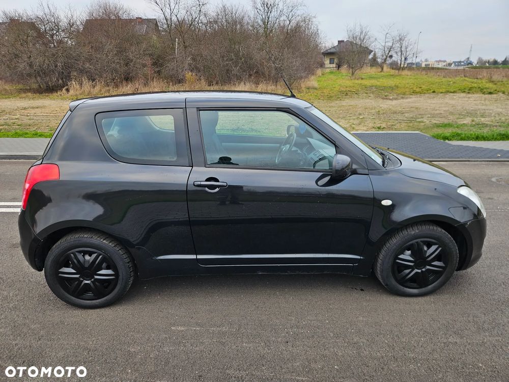 Suzuki Swift 1.3 Classic - 4