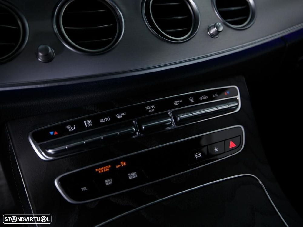 Mercedes-Benz E 300 de AMG Line - 22
