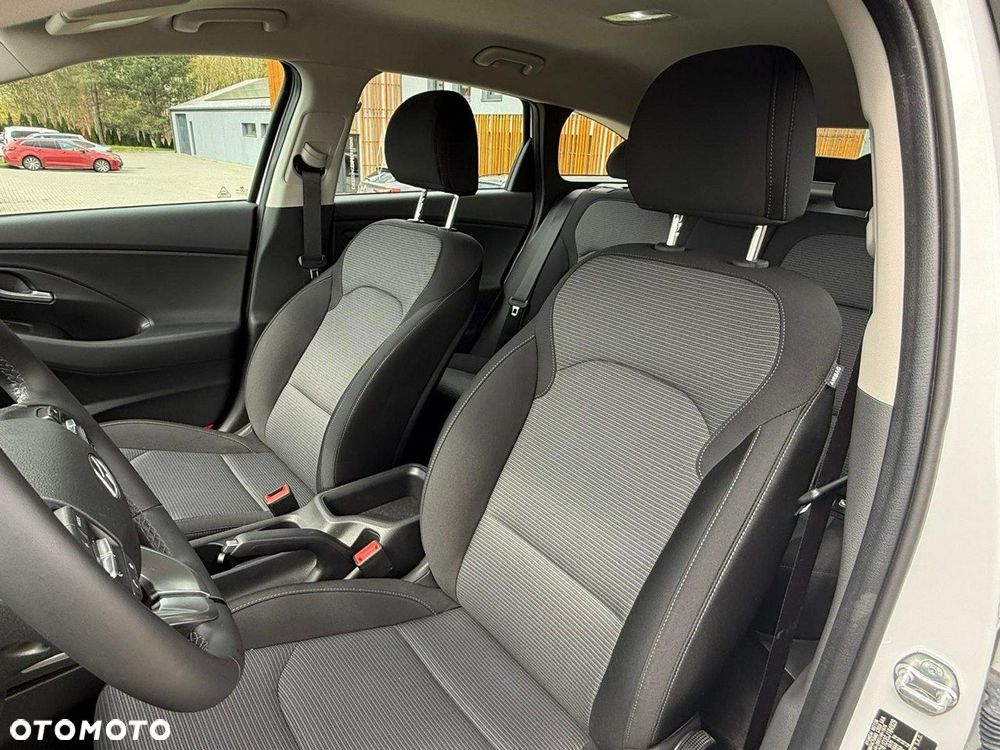 Hyundai i30 1.5 T-GDI 48V Smart - 19