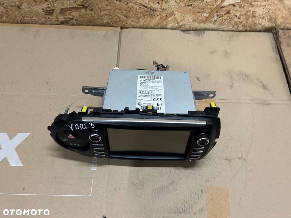 Toyota Yaris III radio ekran wyświetlacz 86140-0D320 - 1