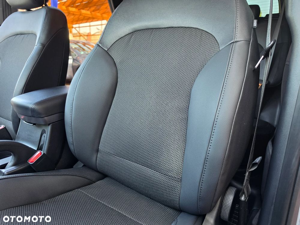 Hyundai ix35 2.0 CRDi 4WD Premium - 29