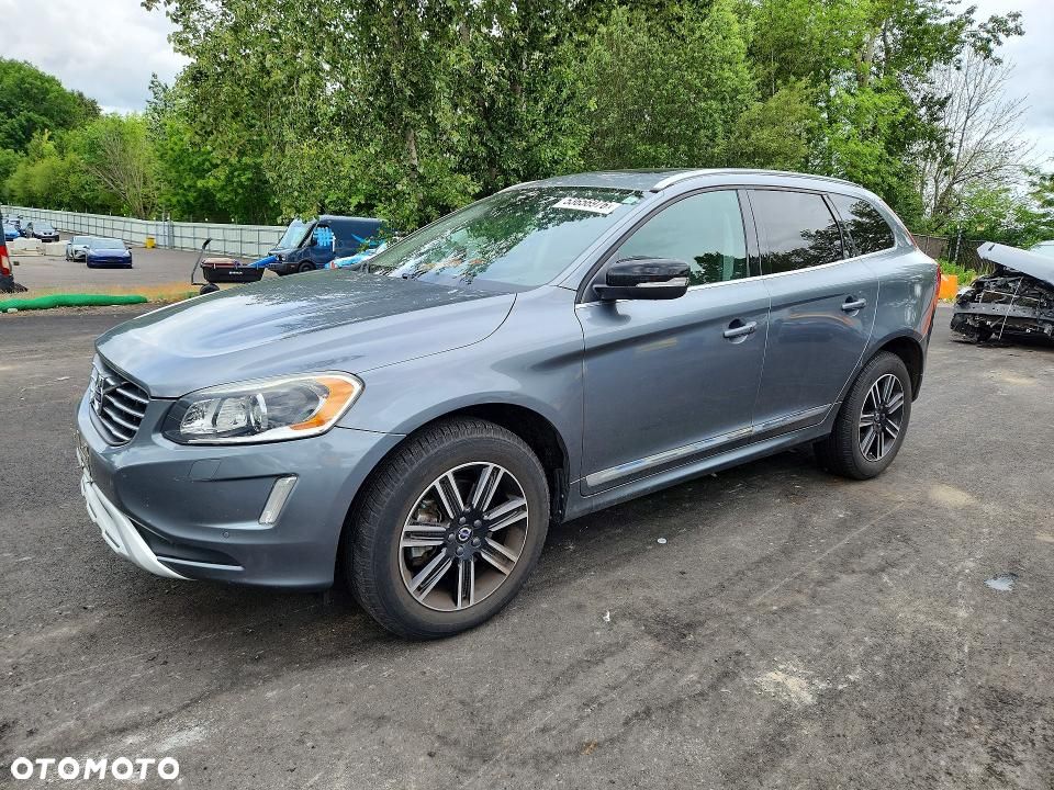 Volvo XC 60 T5 AWD Geartronic RDesign - 1