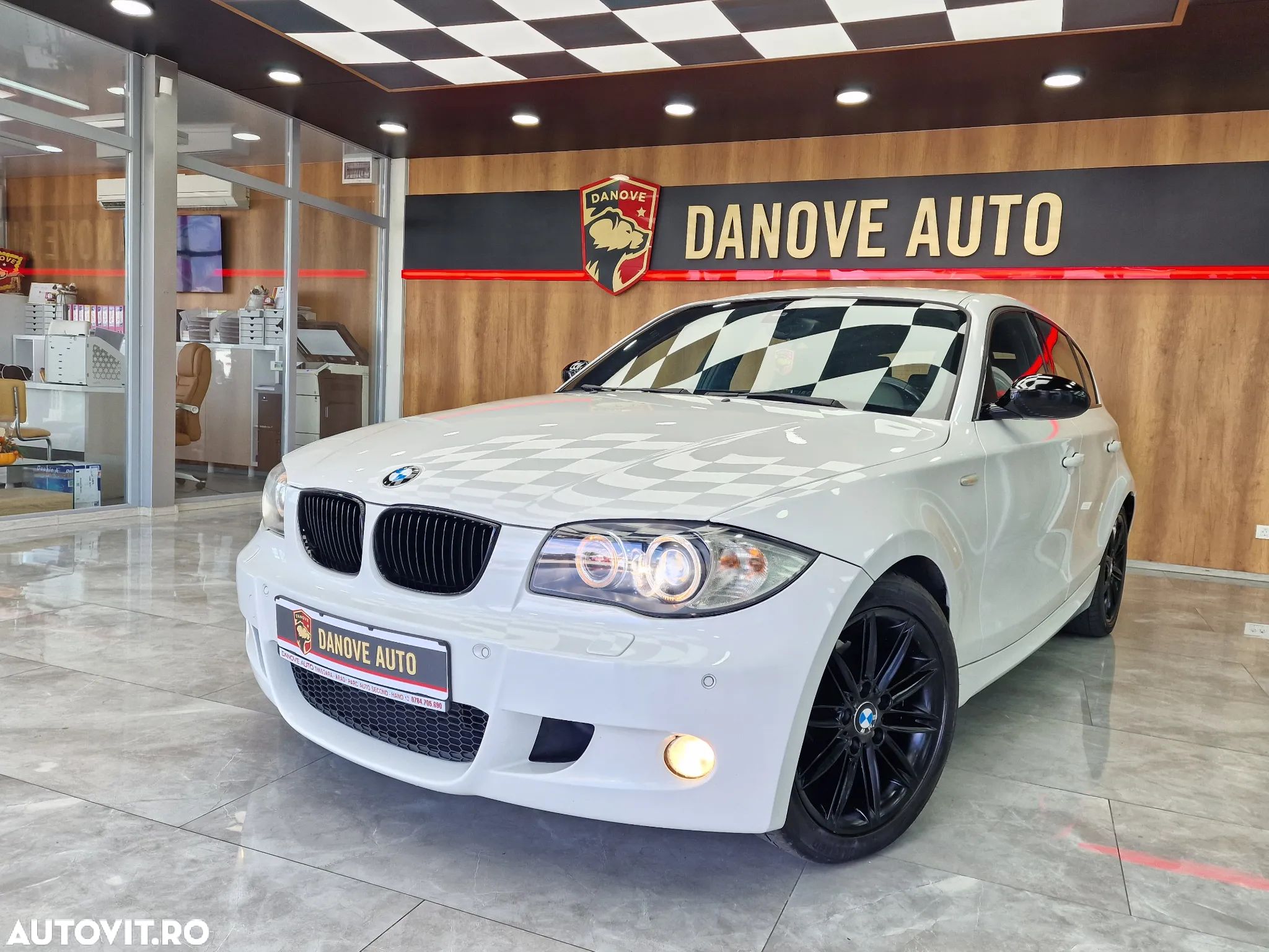 BMW Seria 1 118d - 1