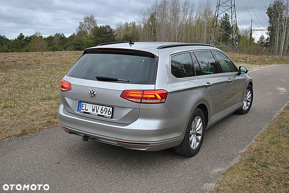 Volkswagen Passat 2.0 TDI SCR DSG Comfortline - 4