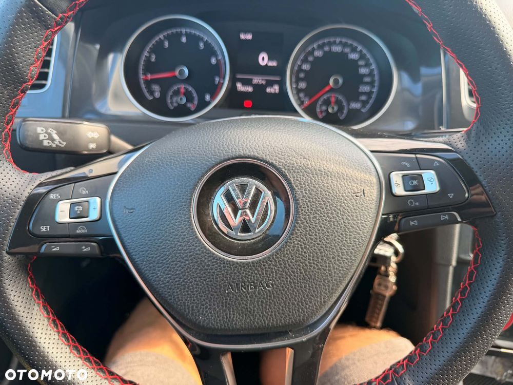 Volkswagen Golf 1.0 TSI Trendline - 24