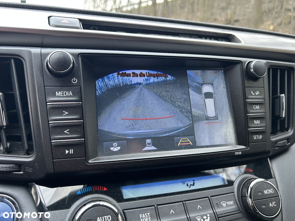 Toyota RAV4 - 11