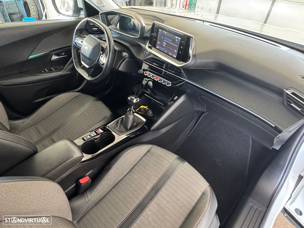 Peugeot 2008 1.5 BlueHDi Allure Pack - 9