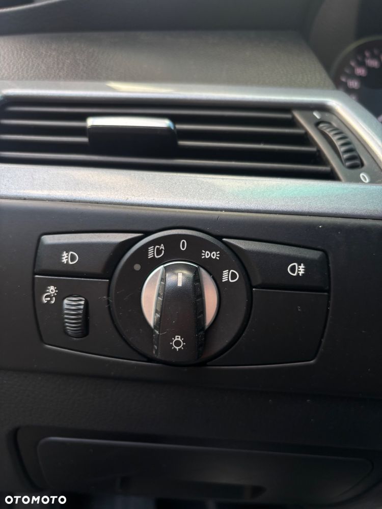 BMW Seria 5 523i Edition Exclusive - 13