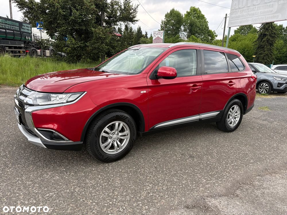 Mitsubishi Outlander 2.0 Invite + 2WD