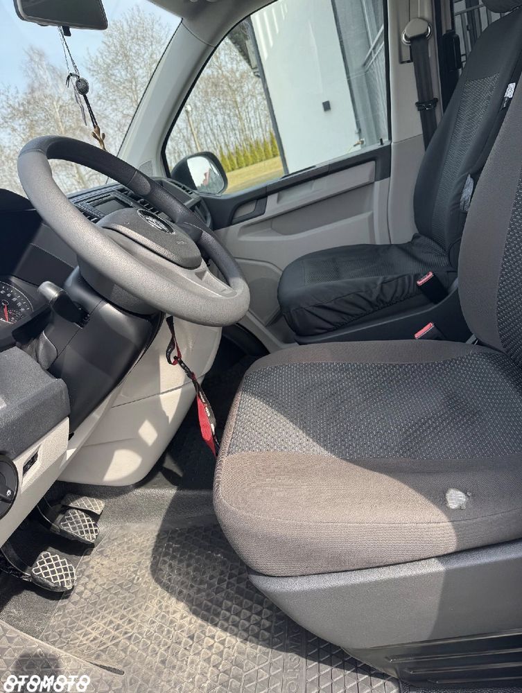 Volkswagen Transporter - 9