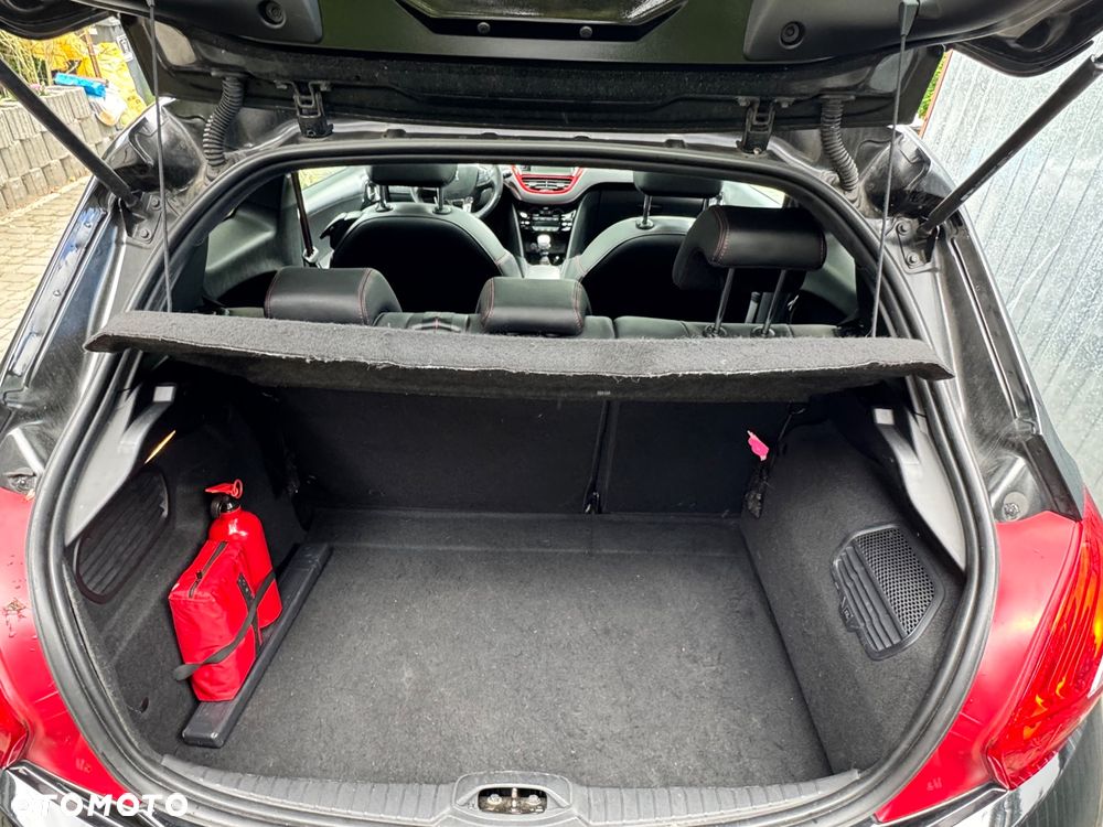 Peugeot 208 - 11
