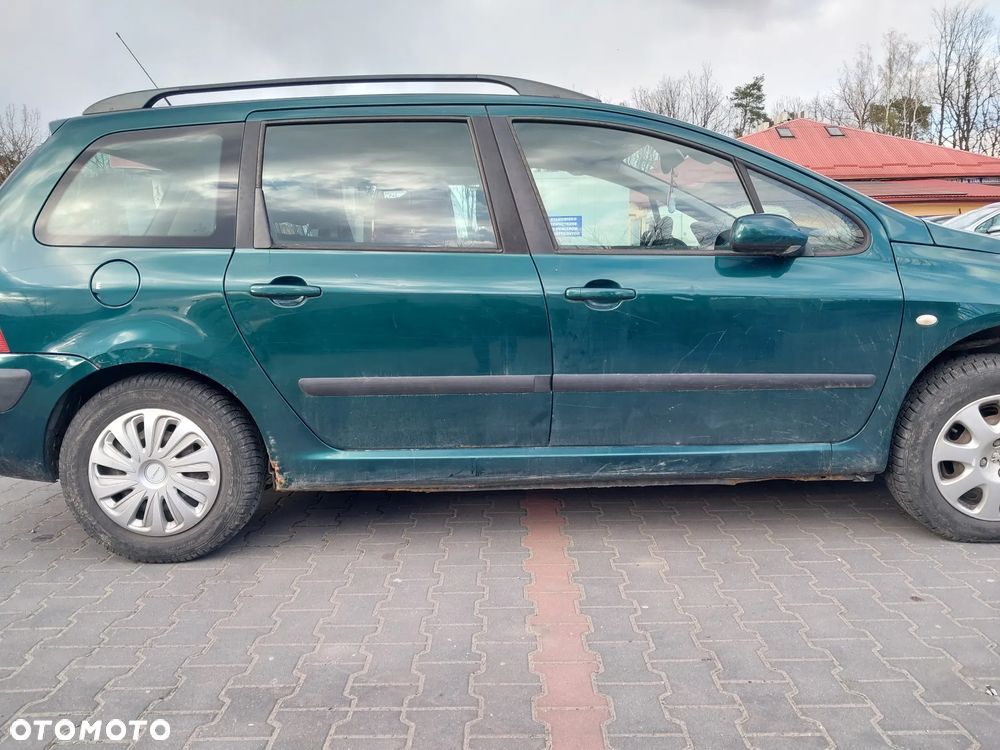 Peugeot 307 SW Kombi silnik 1.6 16v Benzyna skrzynia biegów drzwi klapa zderzak maska błotnik KSUD lampa szyba hak holowniczy moduł BSI BSM B4 osłona listwa fotel maglownica zacisk pompa panel konsola radio mechanizm wydech NA CZĘŚCI - 12