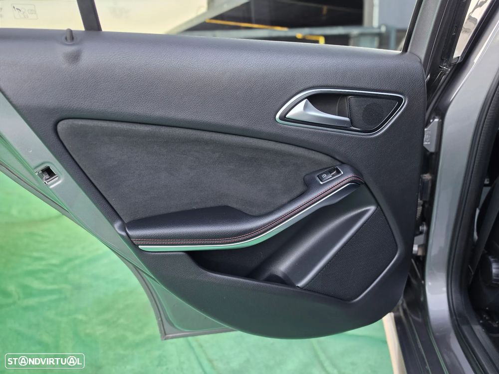 Mercedes-Benz A 180 d 7G-DCT AMG Line - 35