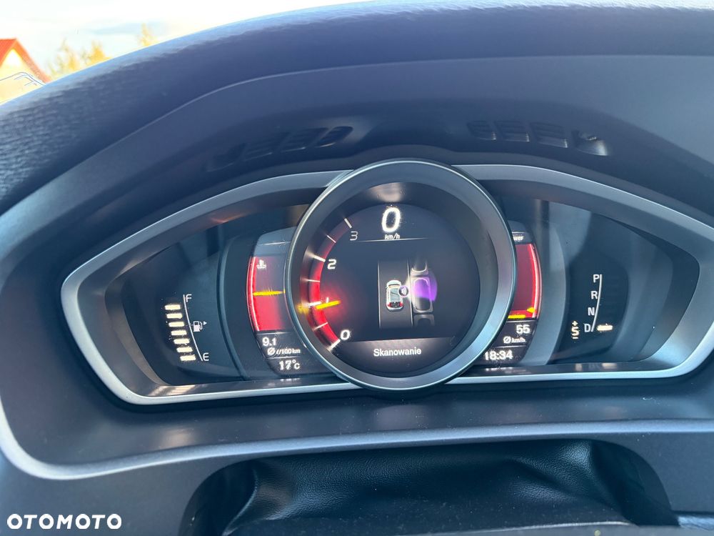 Volvo V40 T3 Drive-E R-Design Momentum - 12