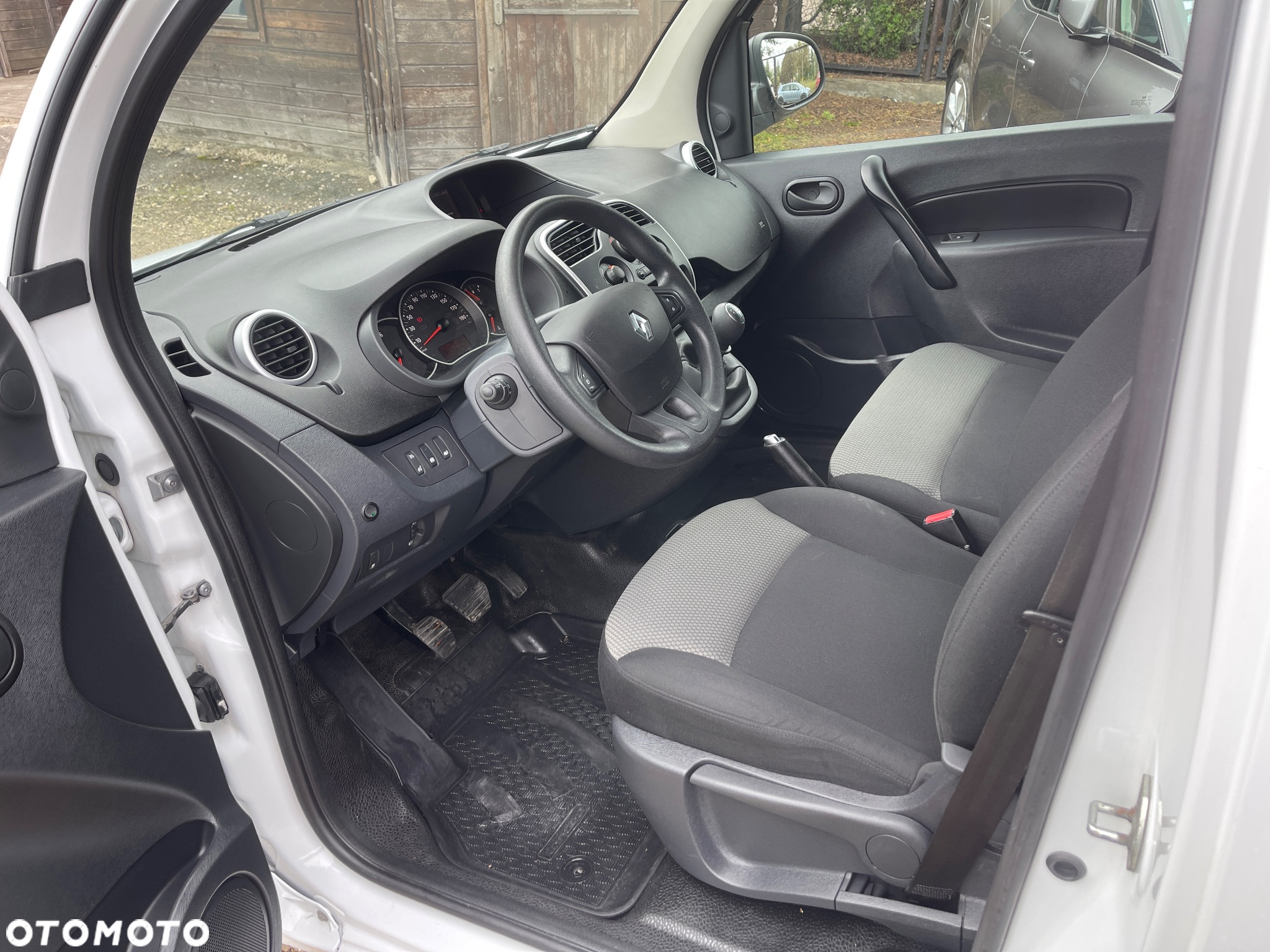Renault KANGOO - 17