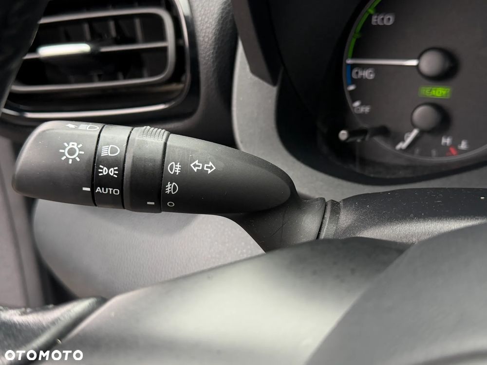 Toyota Yaris Hybrid 1.5 Comfort - 28