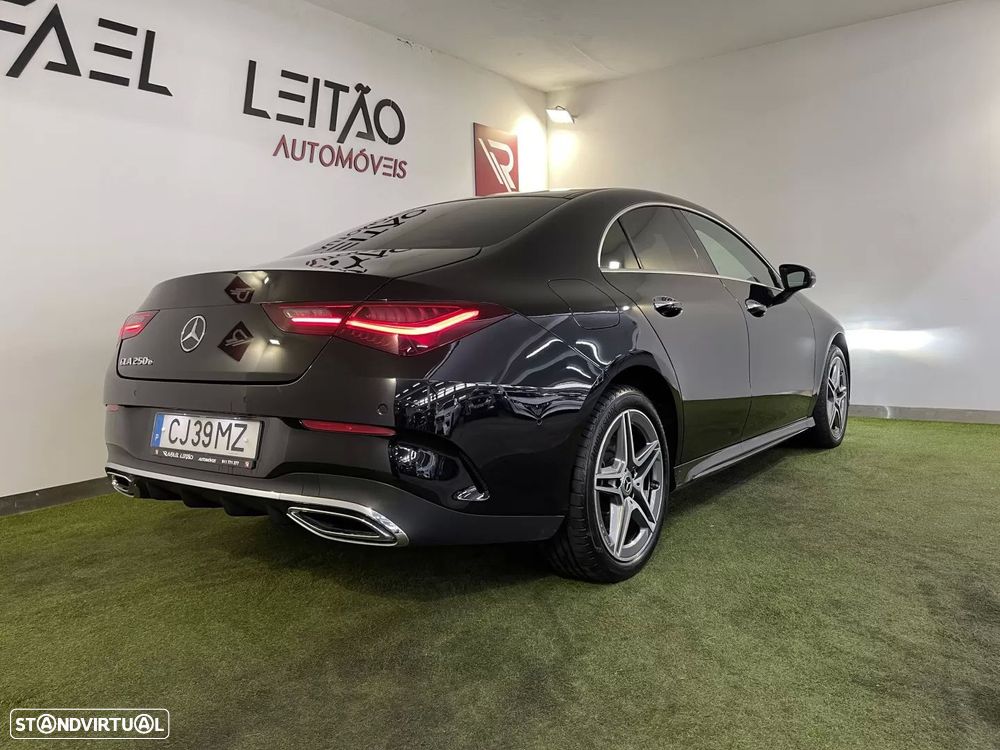 Mercedes-Benz CLA 250 e AMG Line — fotografia 7