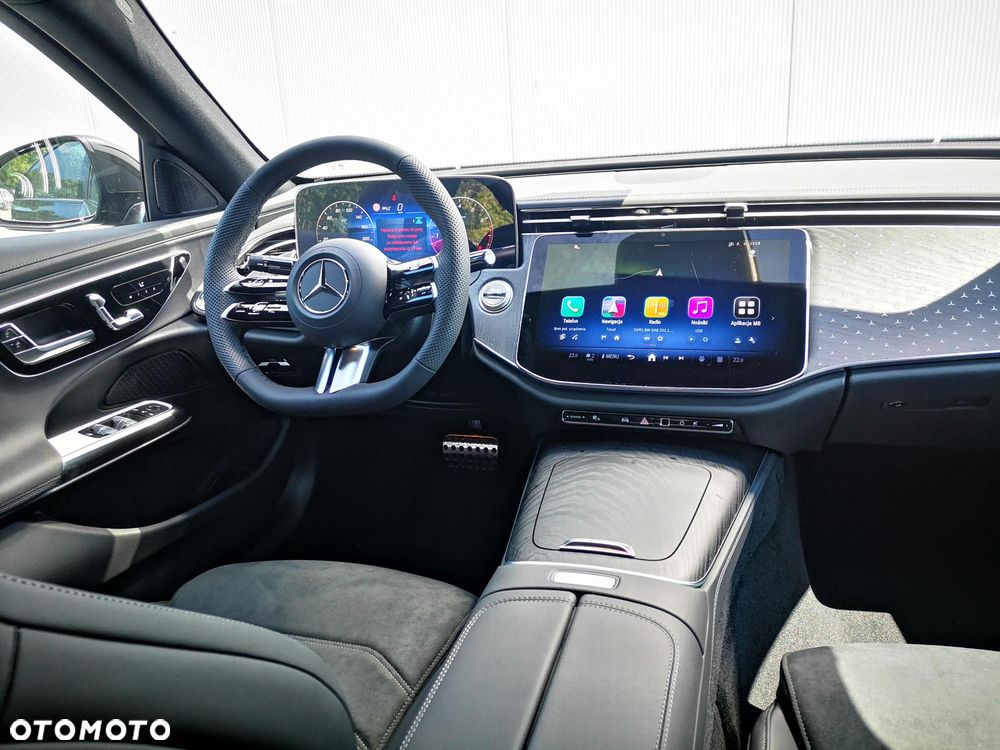 Mercedes-Benz Klasa E 200 mHEV 4-Matic AMG 9G-Tronic - 13
