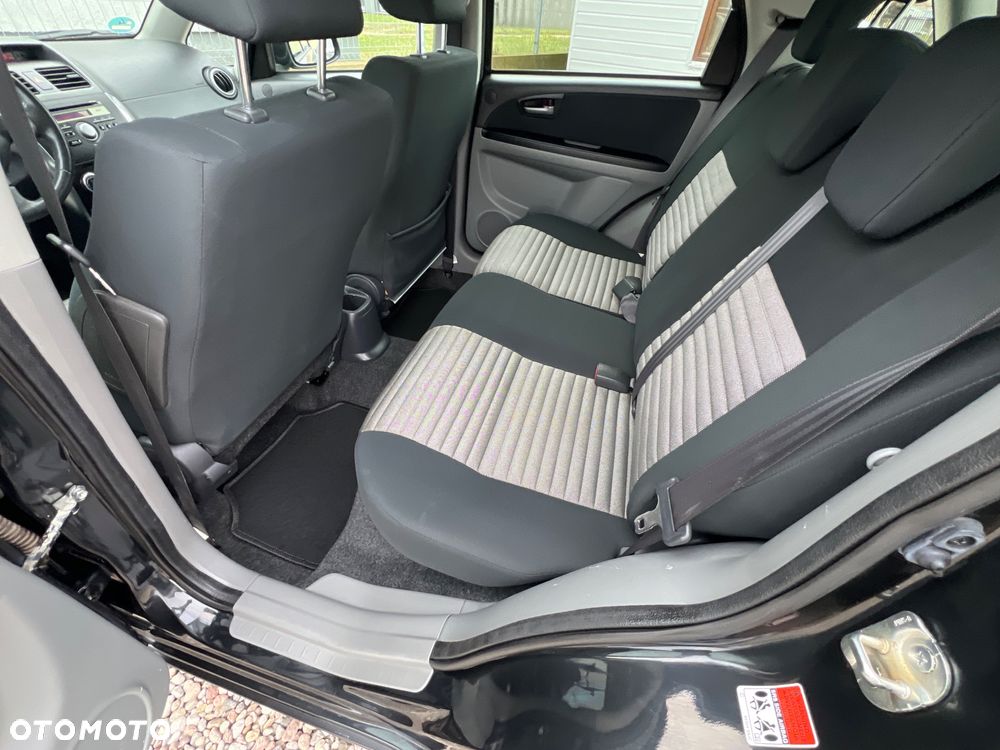 Suzuki SX4 1.6 VVT 4x2 Comfort - 17