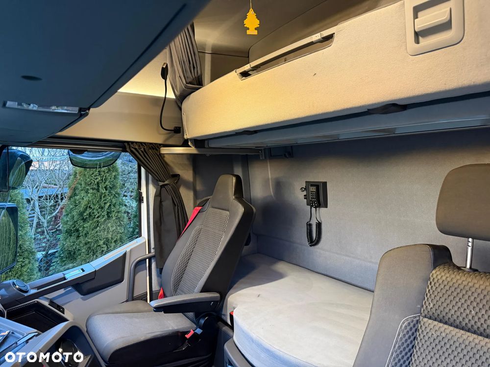 Renault T 520 HIGH - 13