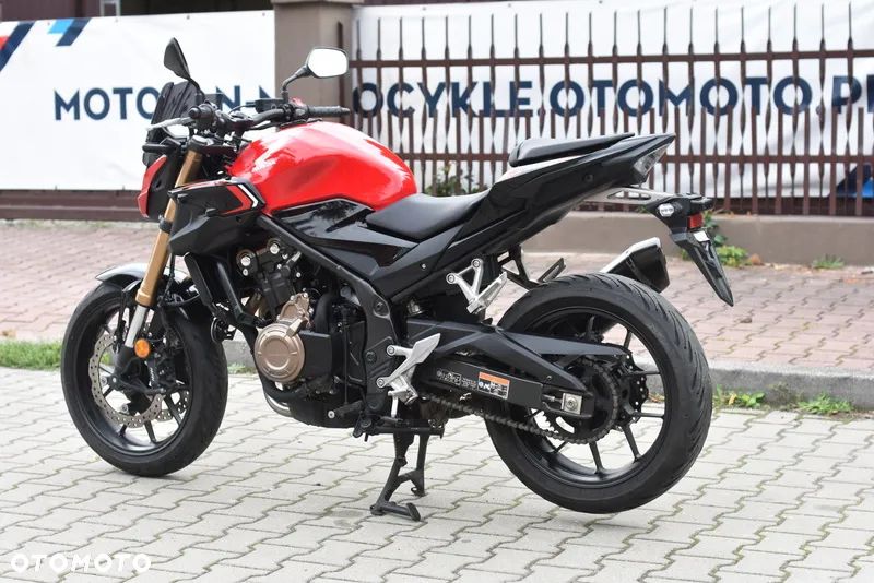 Honda CB - 22