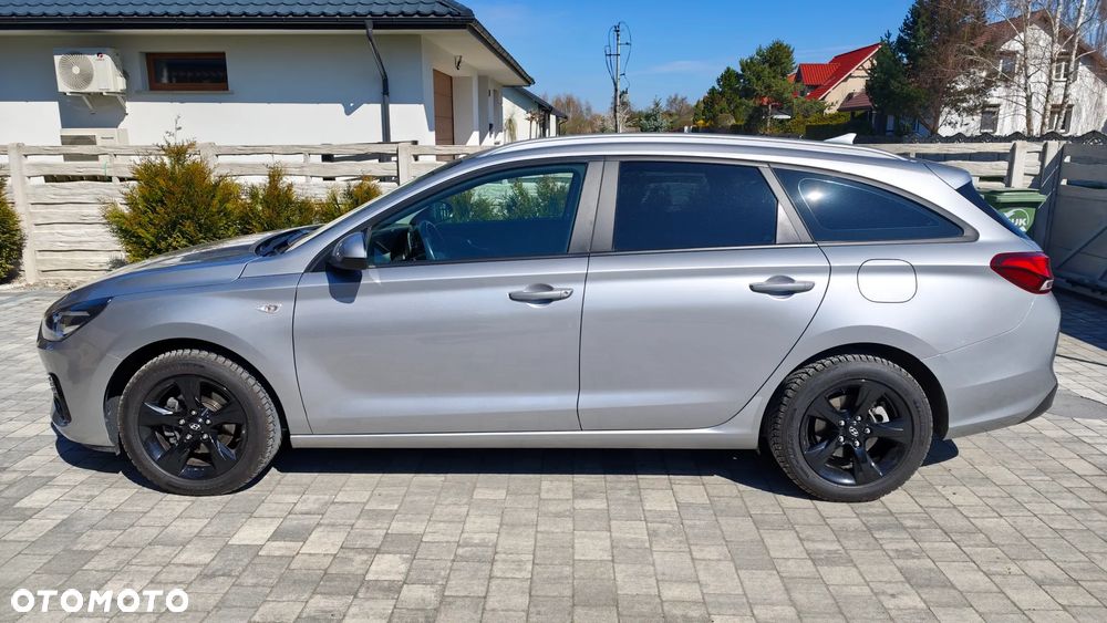 Hyundai i30 1.5 DPI Classic + - 3