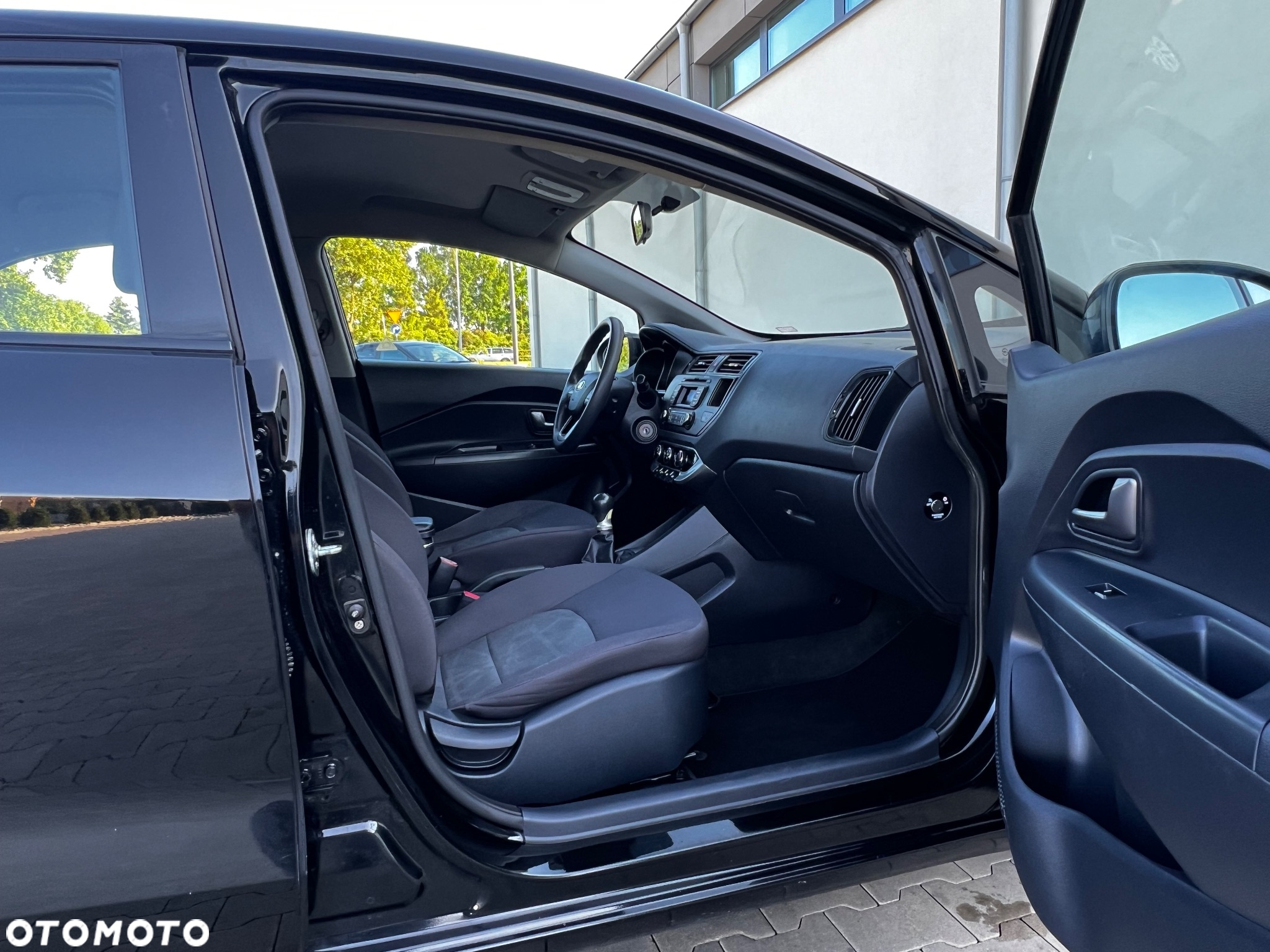 Kia Rio - 9