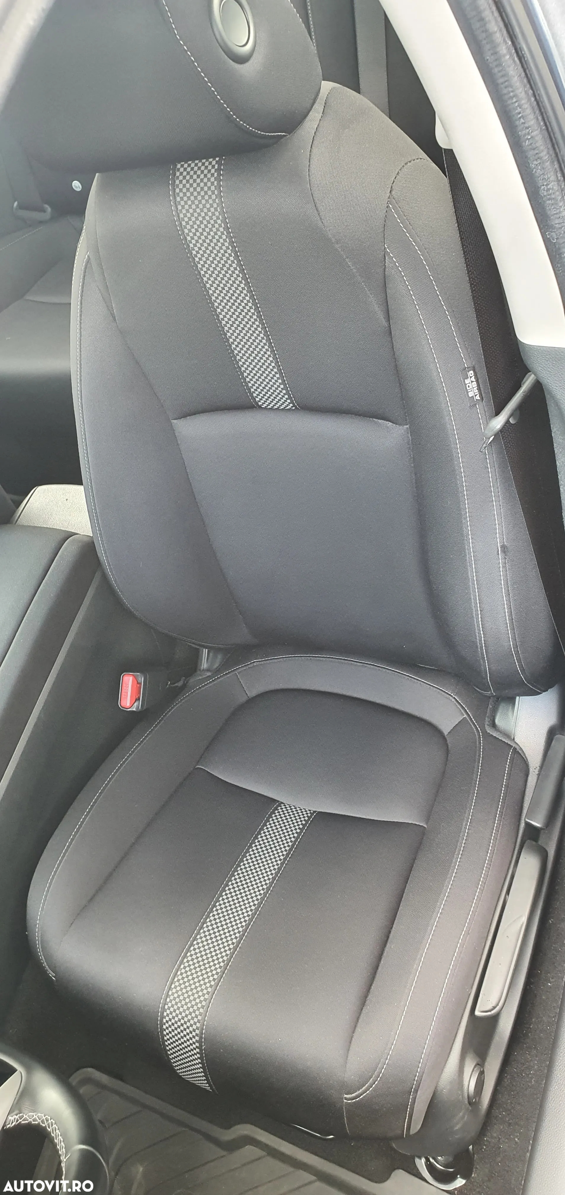 Honda Civic Sedan 1.5 VTEC Turbo Elegance Navi - 31