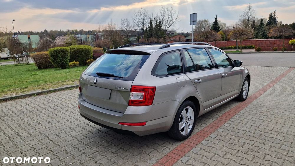 Skoda Octavia 1.6 TDI Ambition - 6