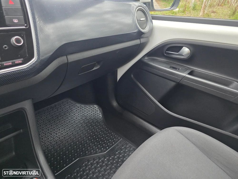 VW Up! 1.0 BlueMotion Move - 47