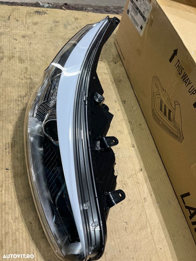 Far dreapta 92102A2220 kia ceed 2012-2018 - 5