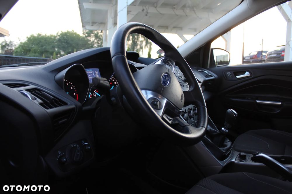 Ford Kuga 1.6 EcoBoost 2x4 Trend - 8