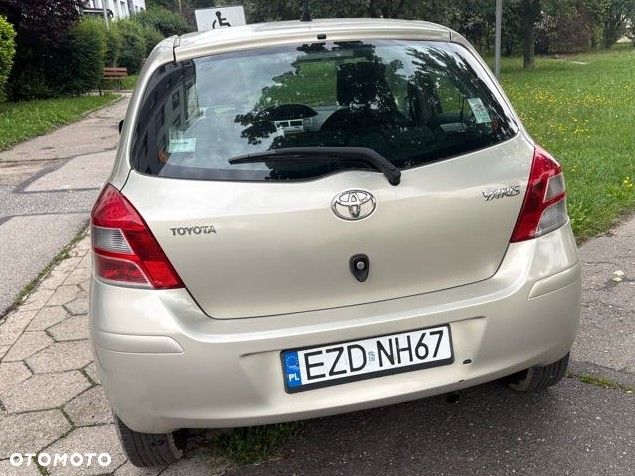 Toyota Yaris 1.33 Luna - 5
