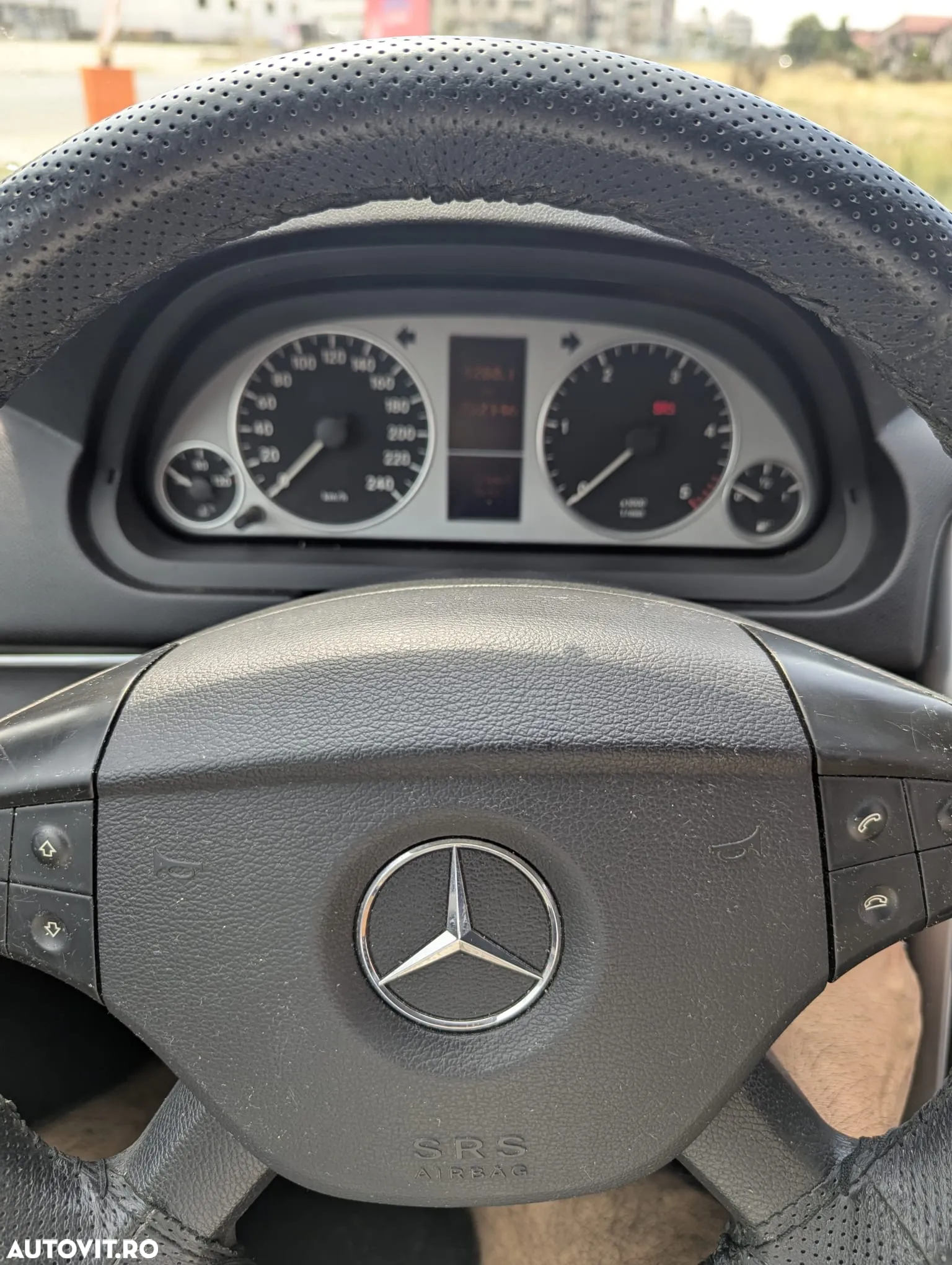 Mercedes-Benz B 180 CDI - 13