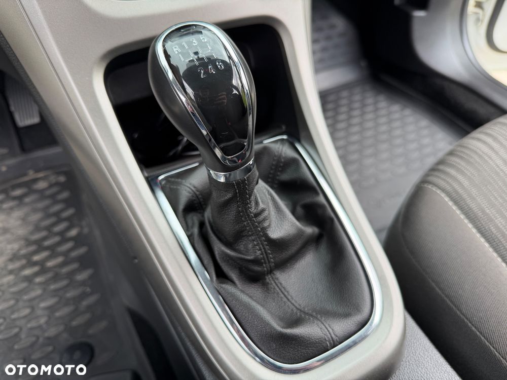 Opel Astra 1.4 Turbo - 28