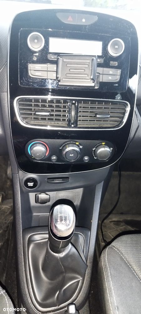 Renault Clio - 11
