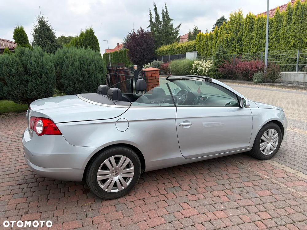 Volkswagen Eos 2.0 FSI - 9