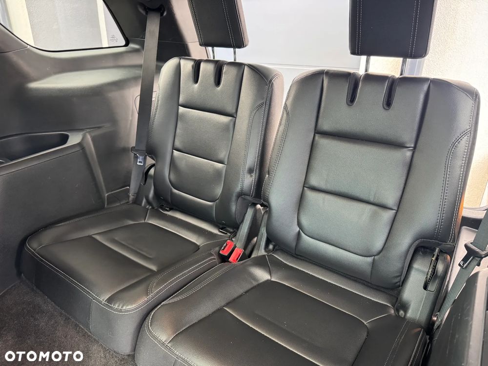 Ford Explorer - 22