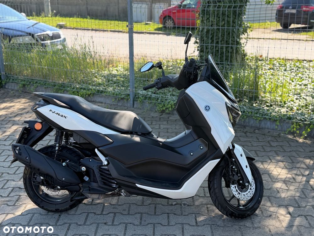 Yamaha NMAX - 7