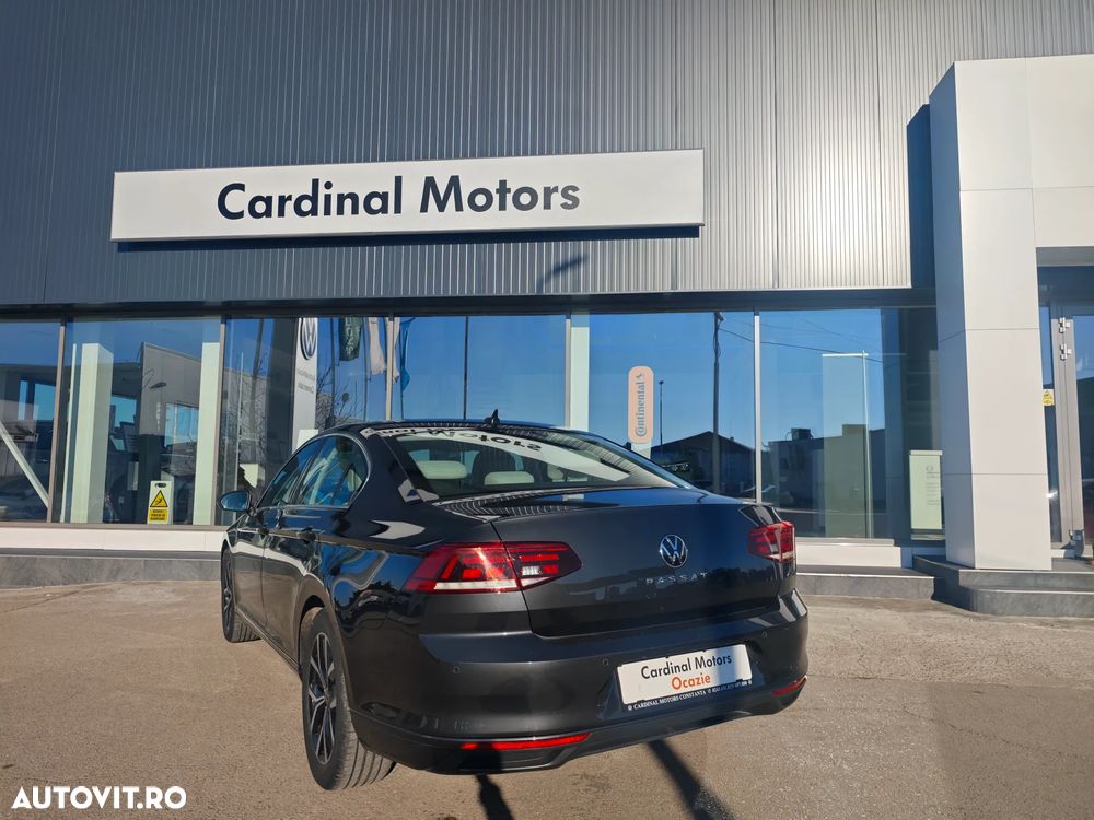 Volkswagen Passat - 6