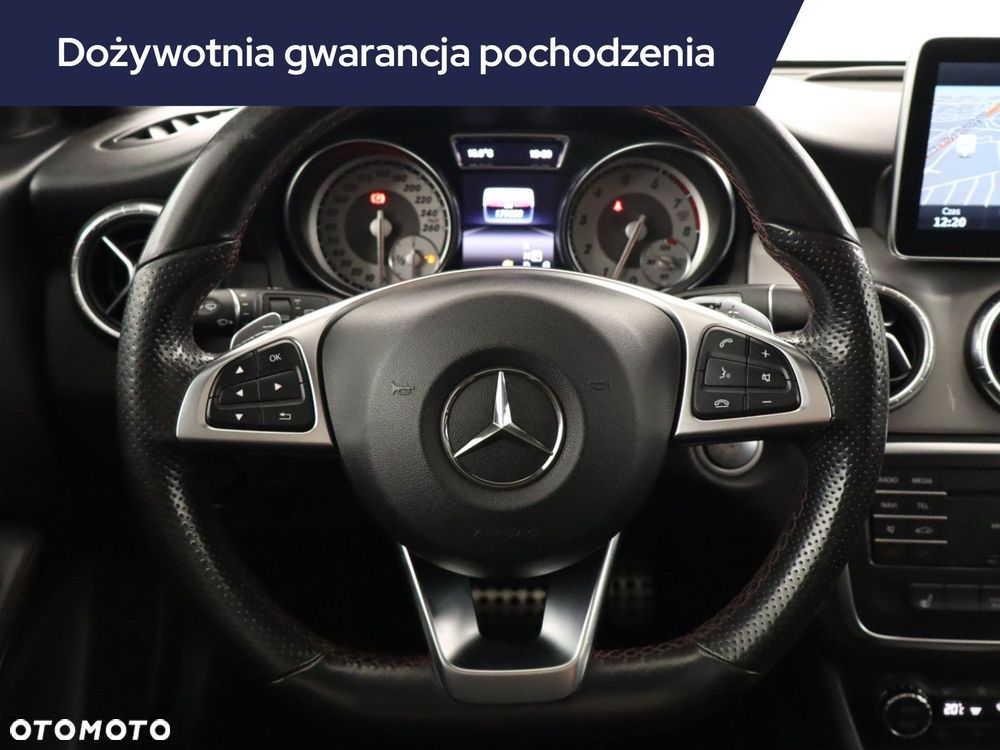 Mercedes-Benz CLA - 17