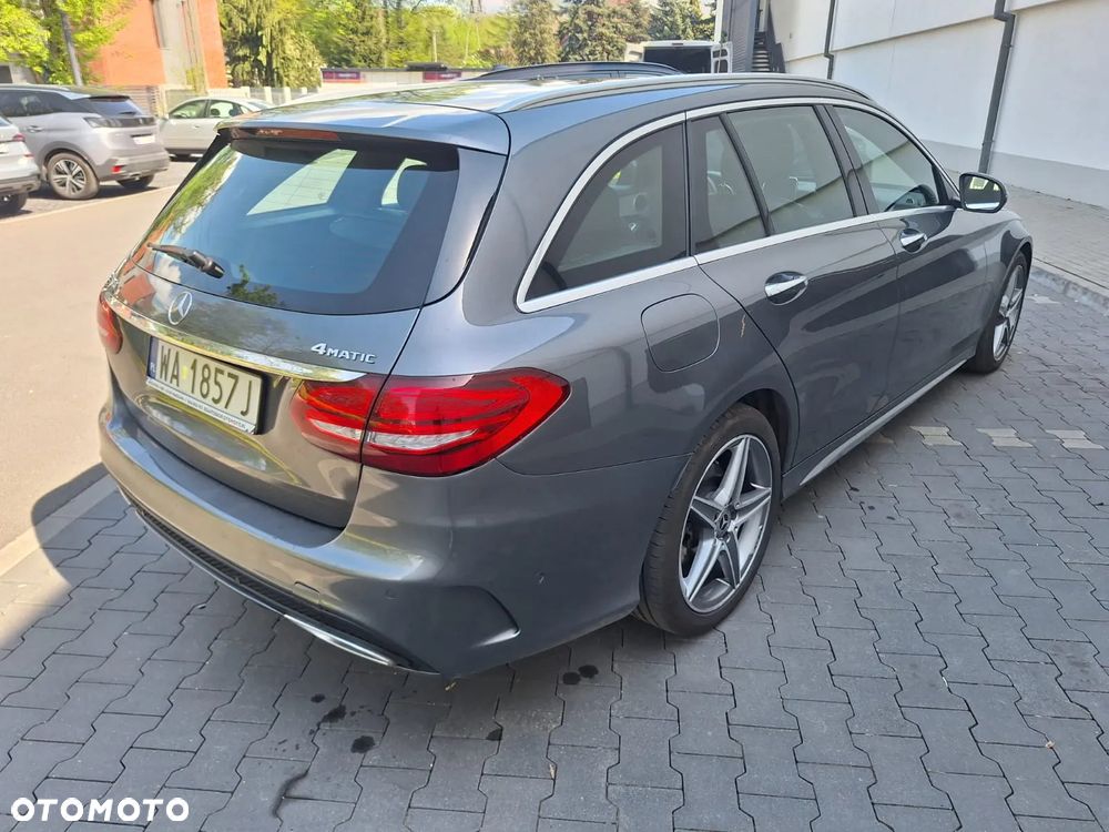 Mercedes-Benz Klasa C 250 d 4Matic T 9G-TRONIC AMG Line - 10