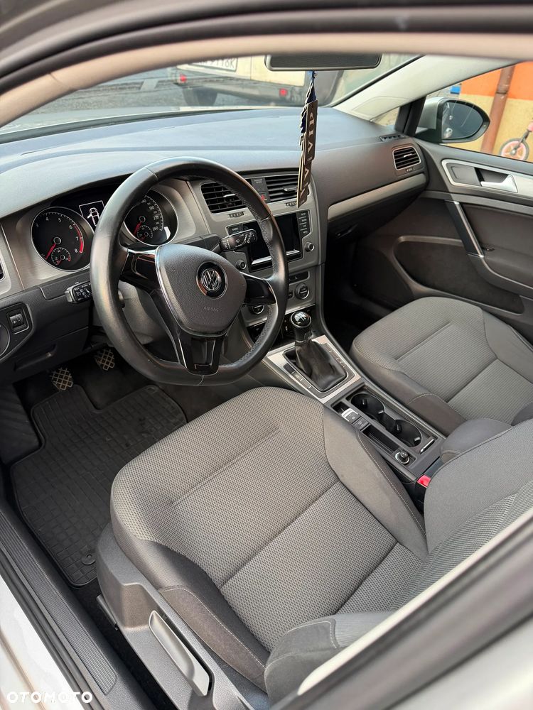 Volkswagen Golf 1.2 TSI BMT Trendline - 10
