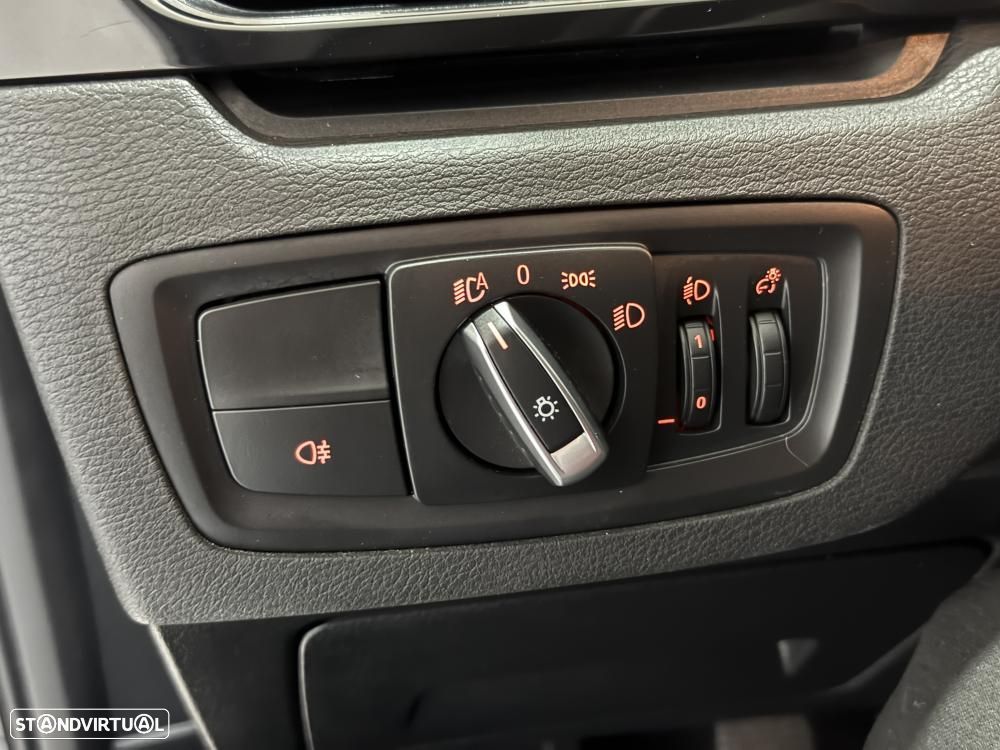 BMW X1 16 d sDrive Advantage - 29