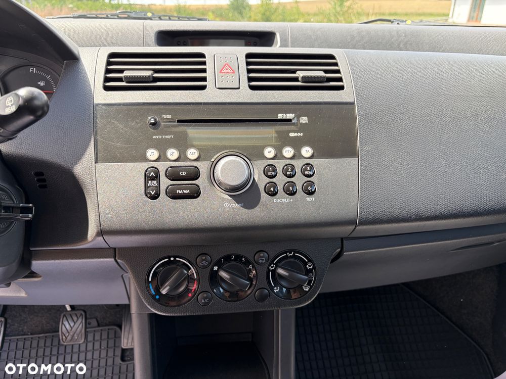 Suzuki Swift 1.3 GLX / Comfort - 10