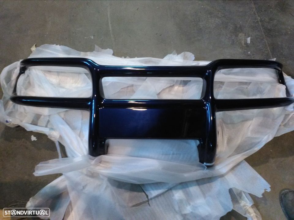 Grelha Frontal/Mata vacas Suzuki Grand Vitara novo - 1