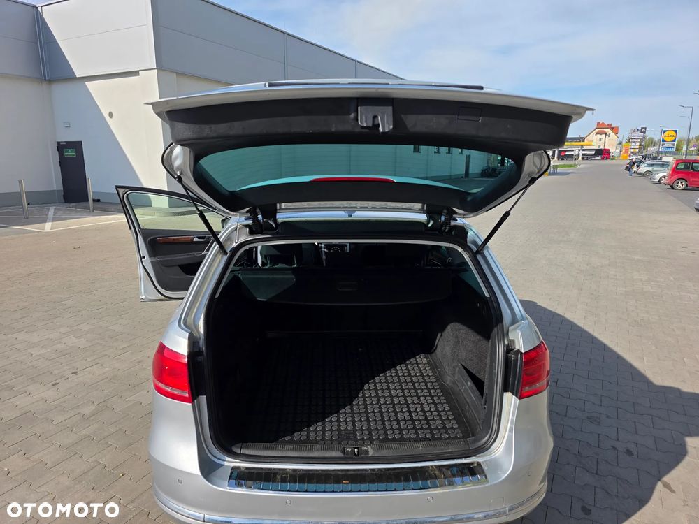 Volkswagen Passat 2.0 TDI 4Mot Highline - 20